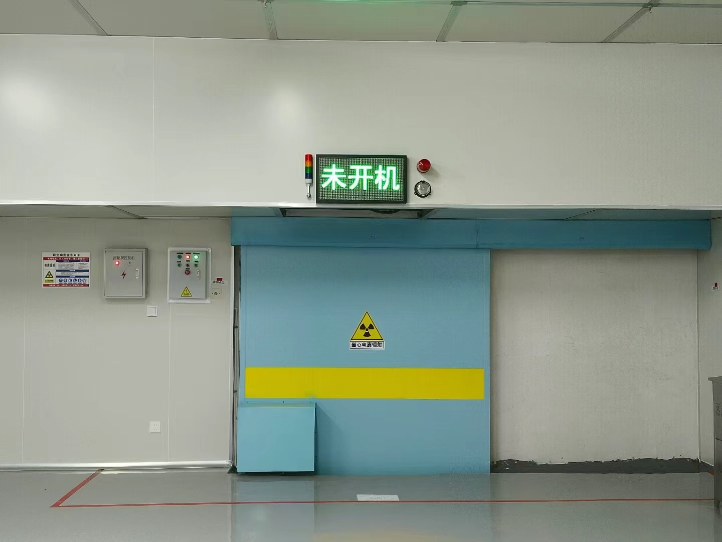 凉山铅门是什么材质